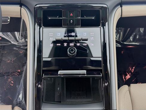 New 2026 Porsche Panamera 4 image 14