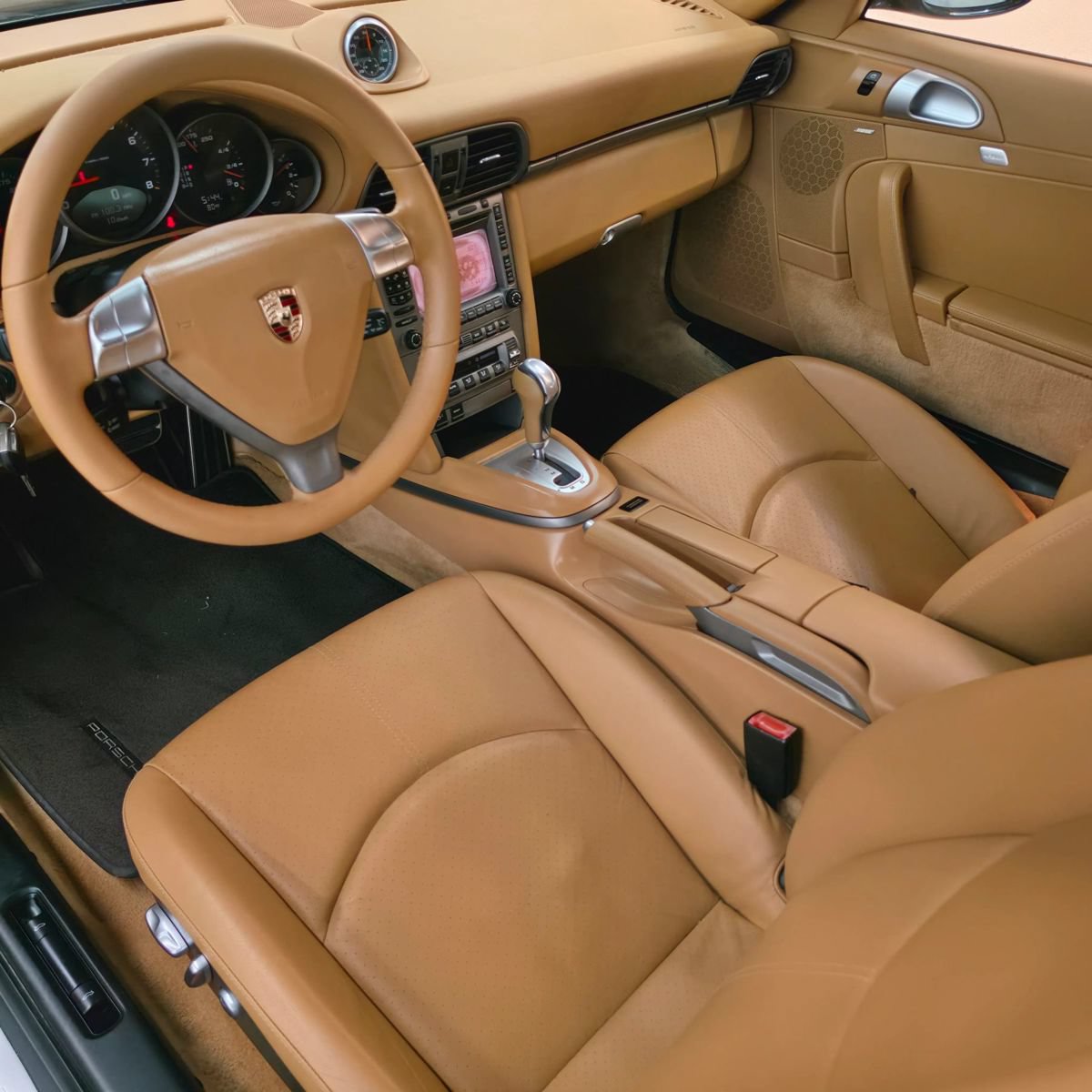 Used 2007 Porsche 911 Cabriolet image 19