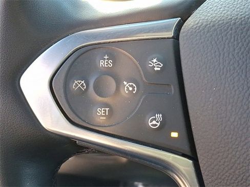 Used 2023 Chevrolet Traverse High Country image 22