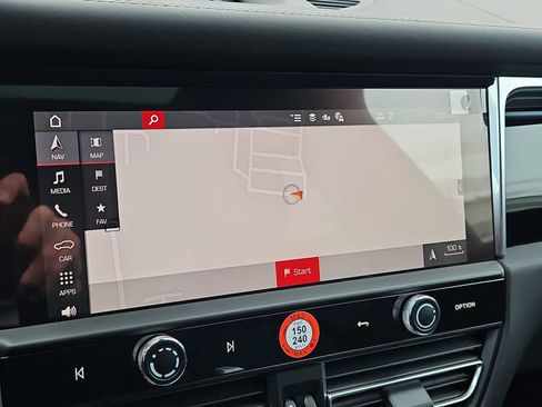 New 2026 Porsche Macan S image 18