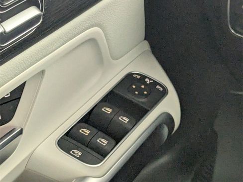 Used 2021 Mercedes-Benz GLB 35 AMG 4MATIC image 15