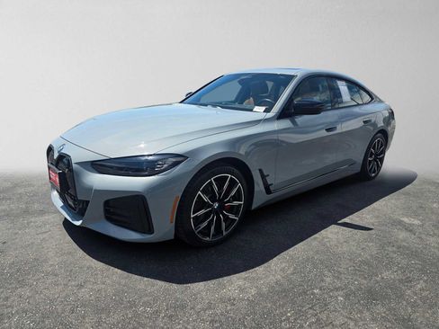 Used 2023 BMW i4 eDrive40 w/ M Sport Package RWD image 7