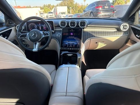 Used 2022 Mercedes-Benz C 300 Sedan image 9
