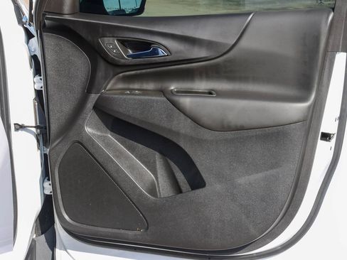Used 2022 Chevrolet Equinox LT FWD image 8