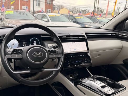 Used 2024 Hyundai Tucson Limited image 16