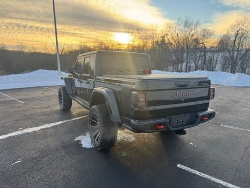 Used 2022 Jeep Gladiator Rubicon w/ LED Lighting Group image 5
