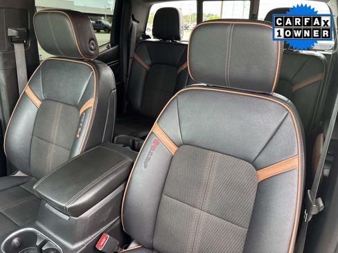 Used 2025 GMC Canyon AT4 AWD/4WD image 25