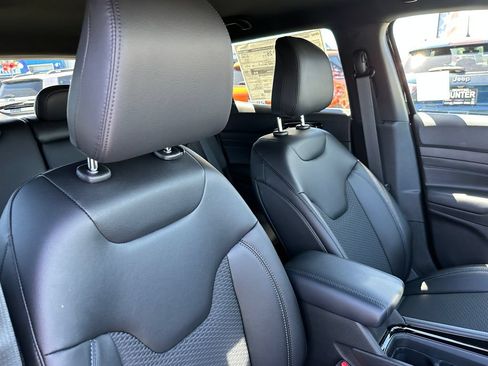 New 2026 Jeep Compass Latitude AWD/4WD image 14