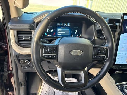 Used 2024 Ford Expedition Max Platinum AWD/4WD image 18