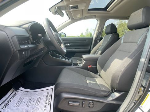 Used 2024 Honda CR-V EX image 12
