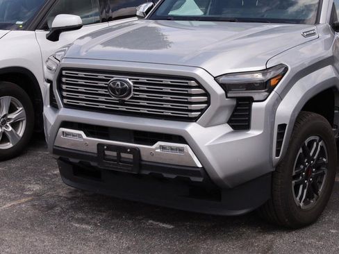 Certified 2025 Toyota Tacoma Limited AWD/4WD image 2