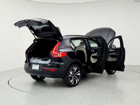 New 2026 Volvo XC40 B5 Ultra w/ Climate Package image 11