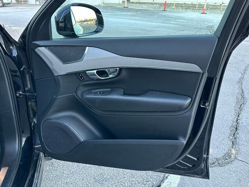 Used 2023 Volvo XC90 B5 Core w/ Protection Package Premier image 26