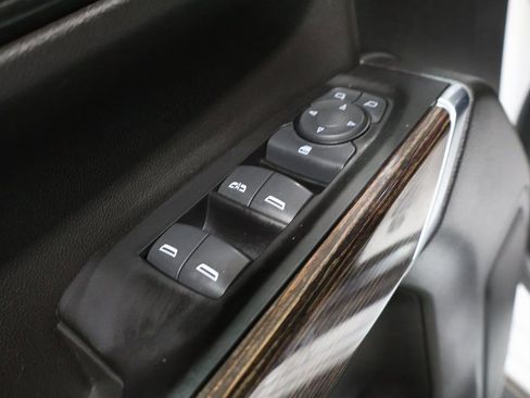 Used 2022 GMC Sierra 1500 Elevation image 17