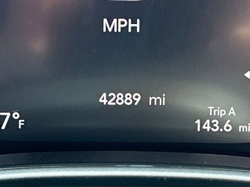 Used 2025 Chrysler Pacifica Select FWD image 22