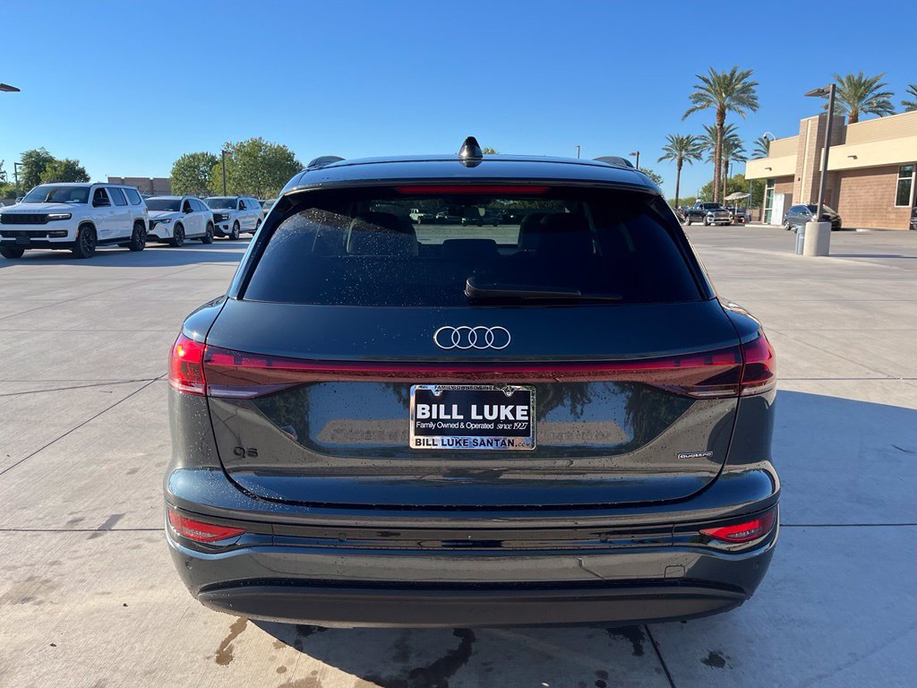 Used 2025 Audi Q6 e-tron Prestige w/ 20" Wheel Package AWD/4WD image 5