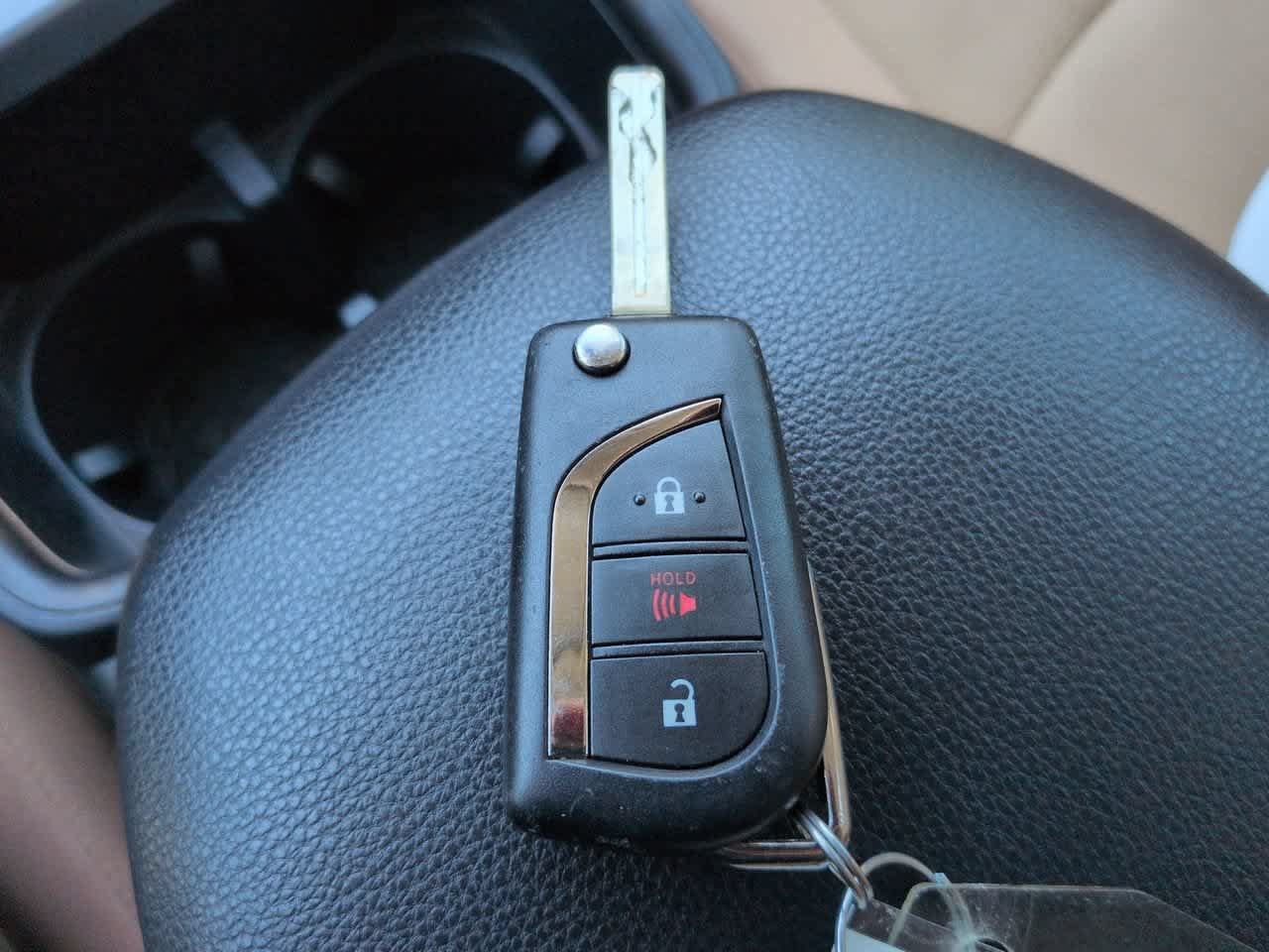 Used 2025 Toyota RAV4 LE FWD image 25