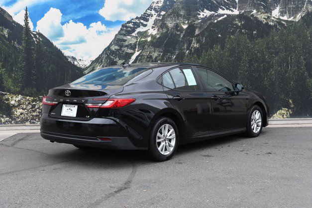 Certified 2025 Toyota Camry LE FWD image 3
