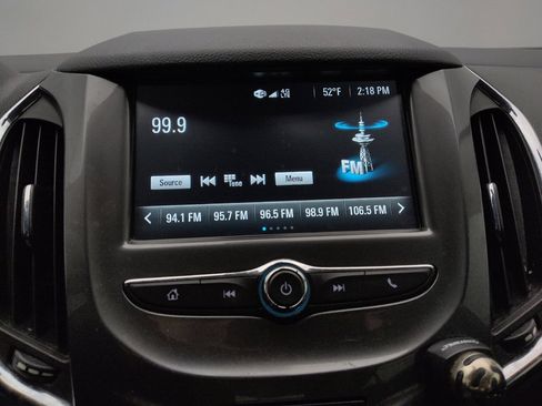 Used 2018 Chevrolet Cruze LT w/ Convenience Package image 25