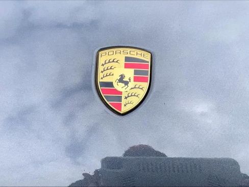 Used 2018 Porsche Macan image 5