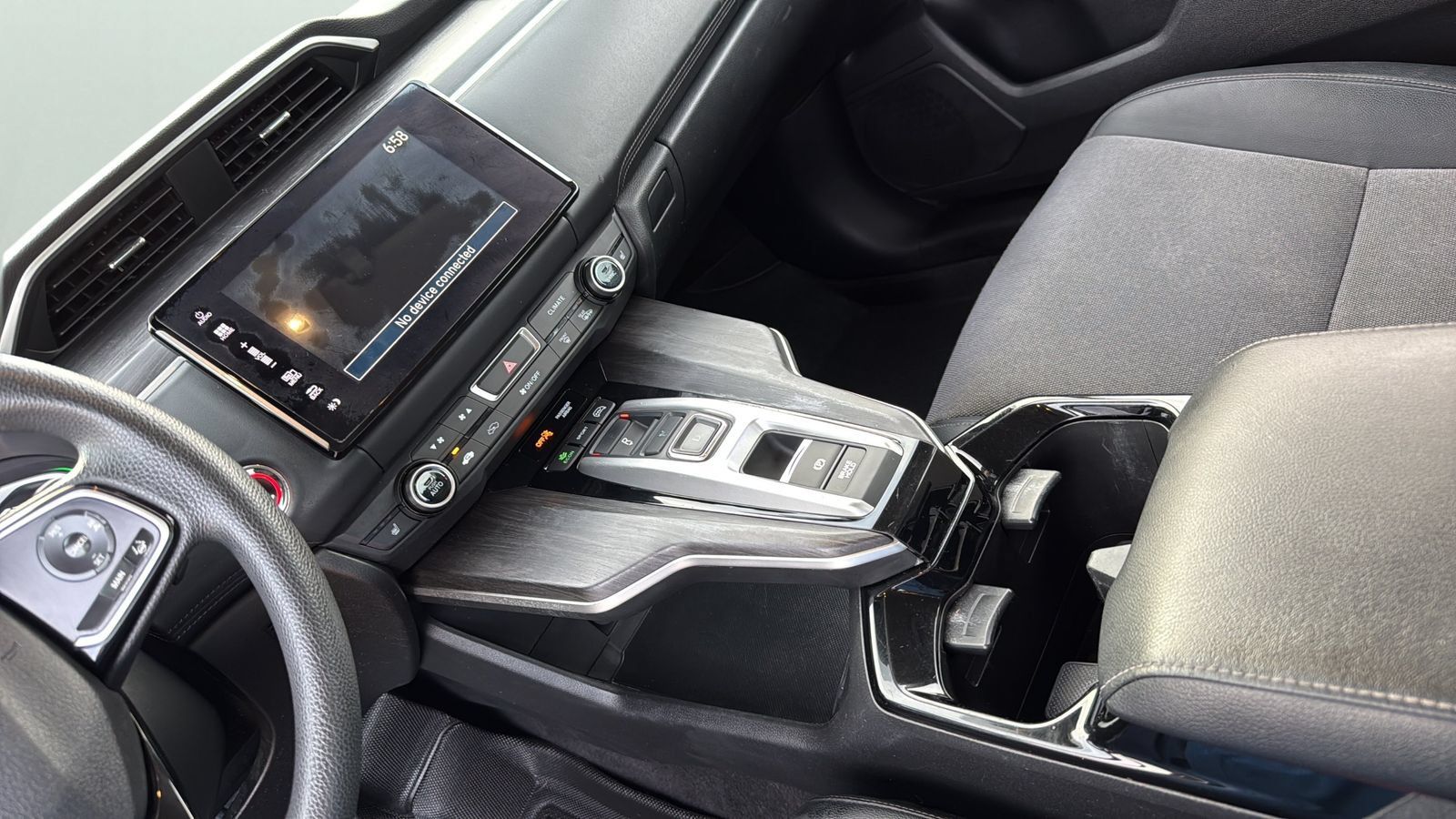 Used 2018 Honda Clarity Plug-In Hybrid image 18