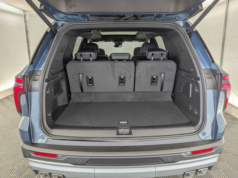 New 2026 Chevrolet Traverse LT w/ Enhanced Driving Package image 32