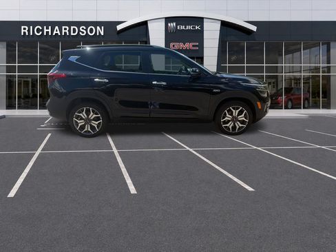 Used 2023 Kia Seltos SX AWD/4WD image 8