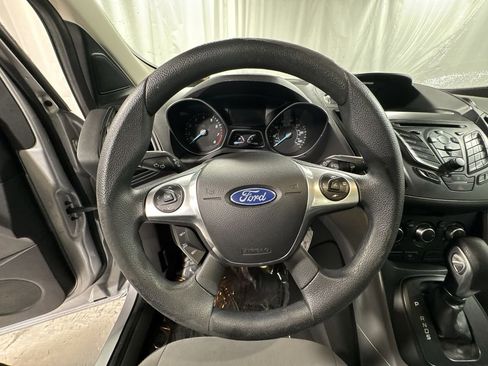 Used 2015 Ford Escape SE image 22