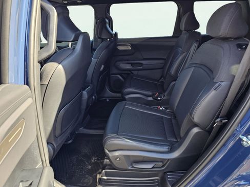 New 2027 Kia Telluride S image 31