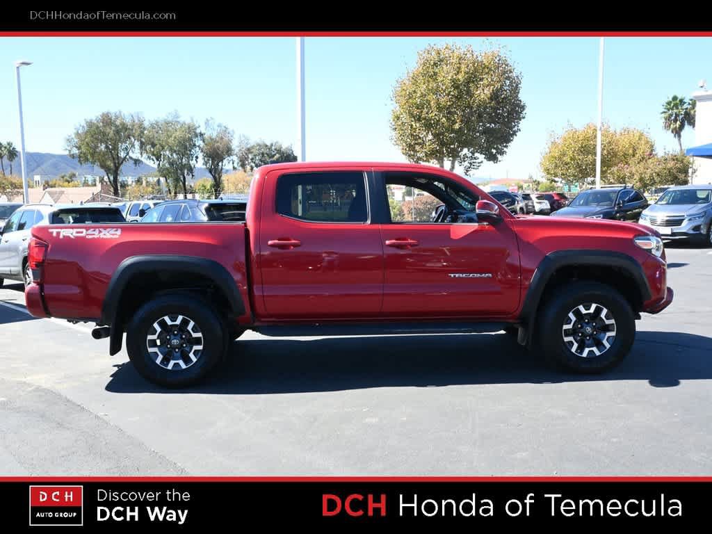 Used 2018 Toyota Tacoma TRD Off-Road w/ Technology Package AWD/4WD image 5