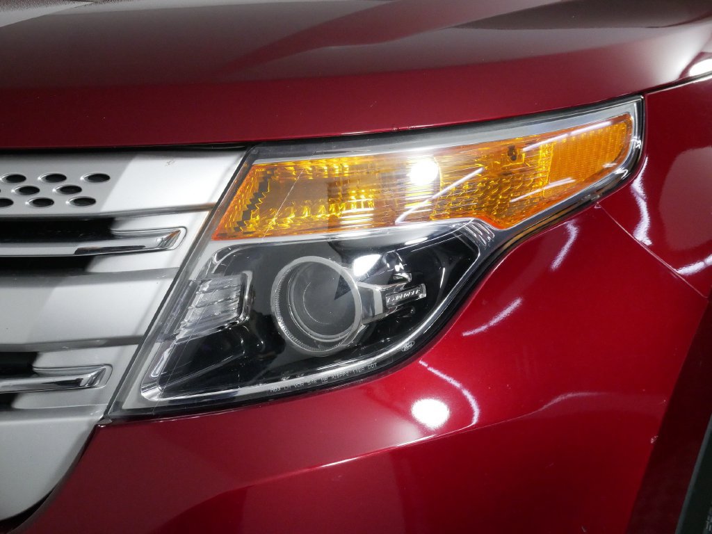 Used 2015 Ford Explorer XLT w/ Equipment Group 202B AWD/4WD image 14