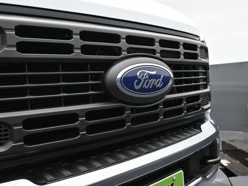 New 2026 Ford F250 XL AWD/4WD image 7