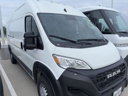 Used 2026 RAM ProMaster 2500 w/ Convenience Group FWD image 1