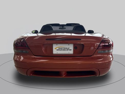 Used 2005 Dodge Viper SRT-10 w/ Copperhead Edition Group RWD image 4