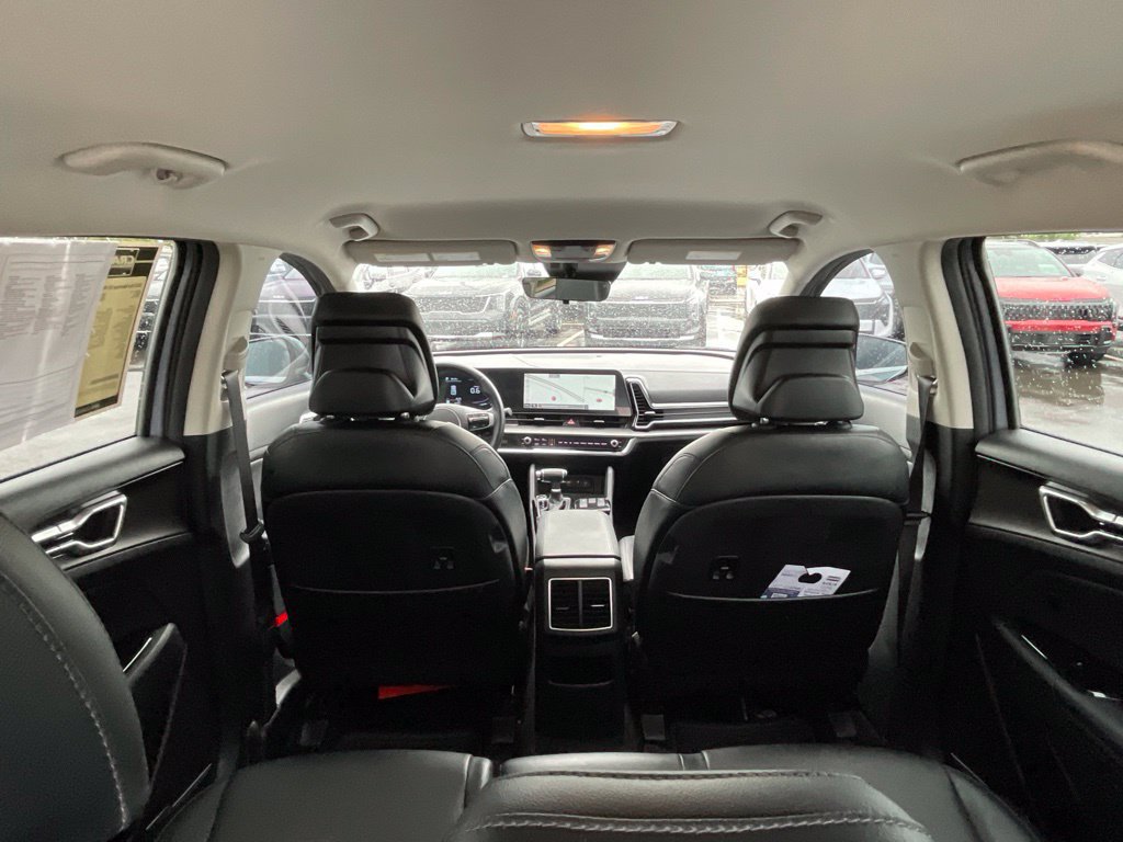 Used 2023 Kia Sportage EX FWD image 24