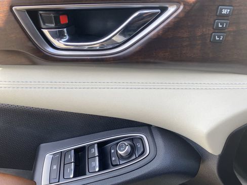 Used 2022 Subaru Ascent Touring AWD/4WD image 13