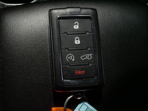 Used 2023 Jeep Grand Cherokee Limited AWD/4WD image 32