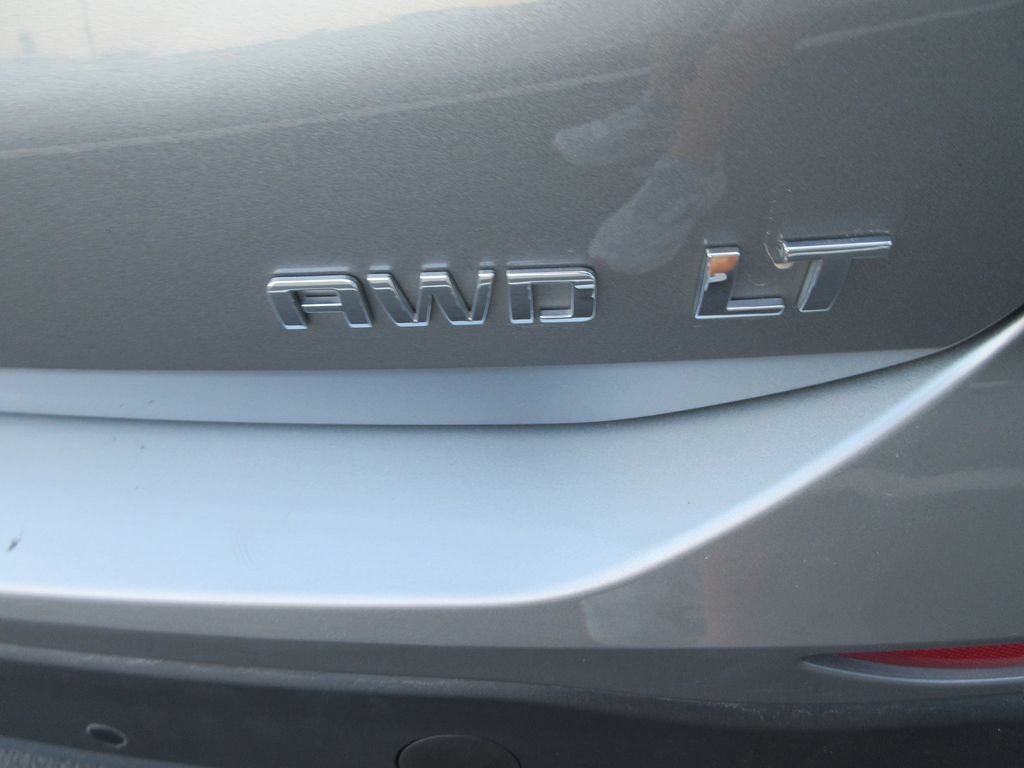 Certified 2024 Chevrolet Equinox LT AWD/4WD image 10