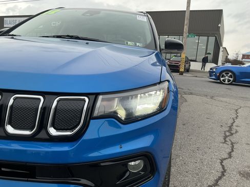 Used 2022 Jeep Compass Limited image 10