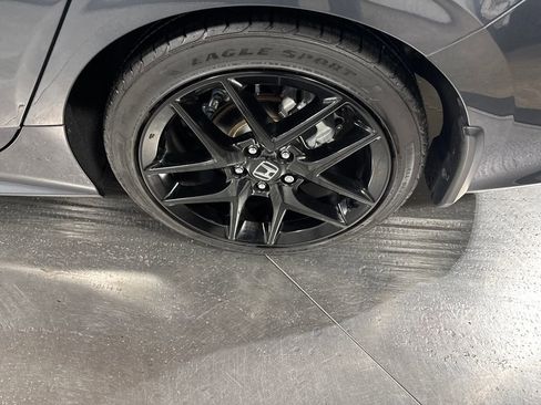 Used 2023 Honda Civic Sport image 3