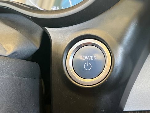 Certified 2022 Toyota Sienna Limited AWD/4WD image 29
