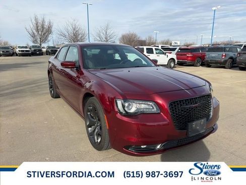 Used 2023 Chrysler 300 S w/ Comfort Group image 1