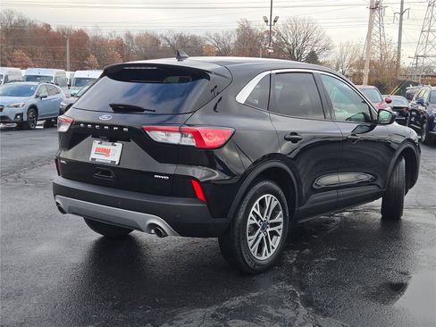 Used 2022 Ford Escape SEL image 12
