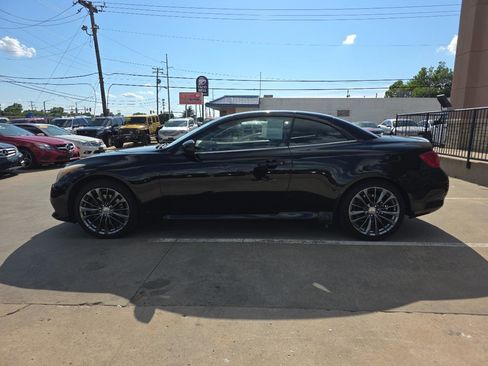 Used 2011 INFINITI G37 Convertible w/ Premium Pkg RWD image 8