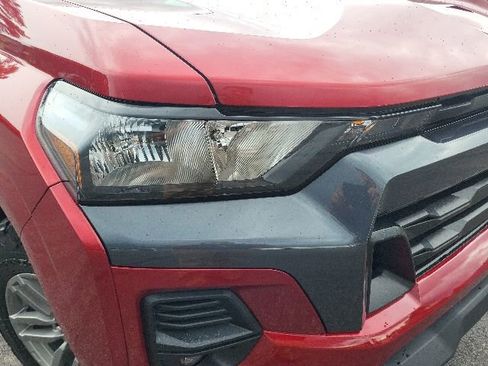 Used 2024 Chevrolet Colorado LT w/ LT Convenience Package II AWD/4WD image 5