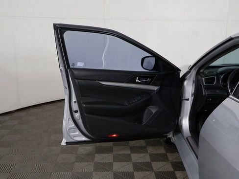 Used 2018 Nissan Maxima 3.5 S FWD image 15