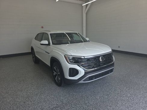 New 2026 Volkswagen Atlas Cross Sport SE AWD/4WD image 7