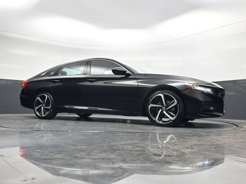 Used 2019 Honda Accord Sport image 32