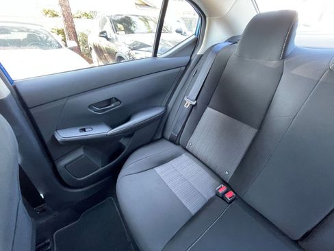 Used 2024 Nissan Sentra SV image 39