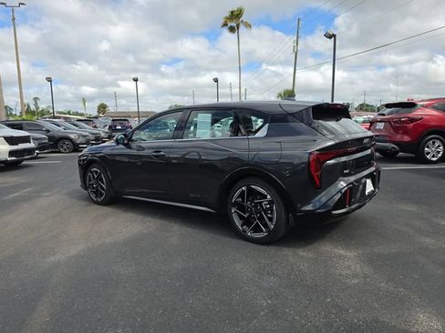 Used 2026 Kia K4 GT-Line Turbo image 11